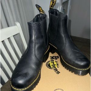 Dr. Marten Airwaves Chelsea Rometty boots